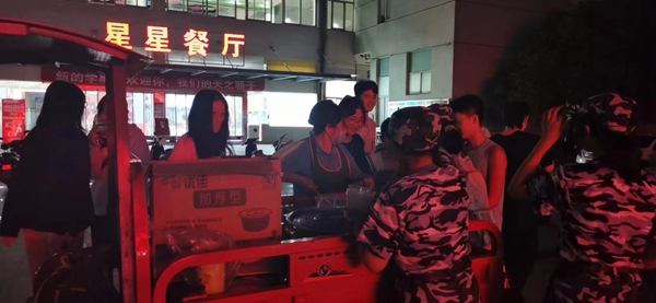 1664976945222657.jpg 助力军训,倾情爱心汤图1.jpg