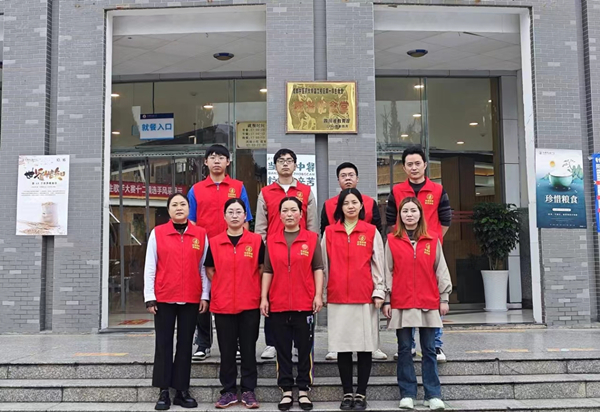 1698373017387609.jpg 照片3(放第三段后面).jpg