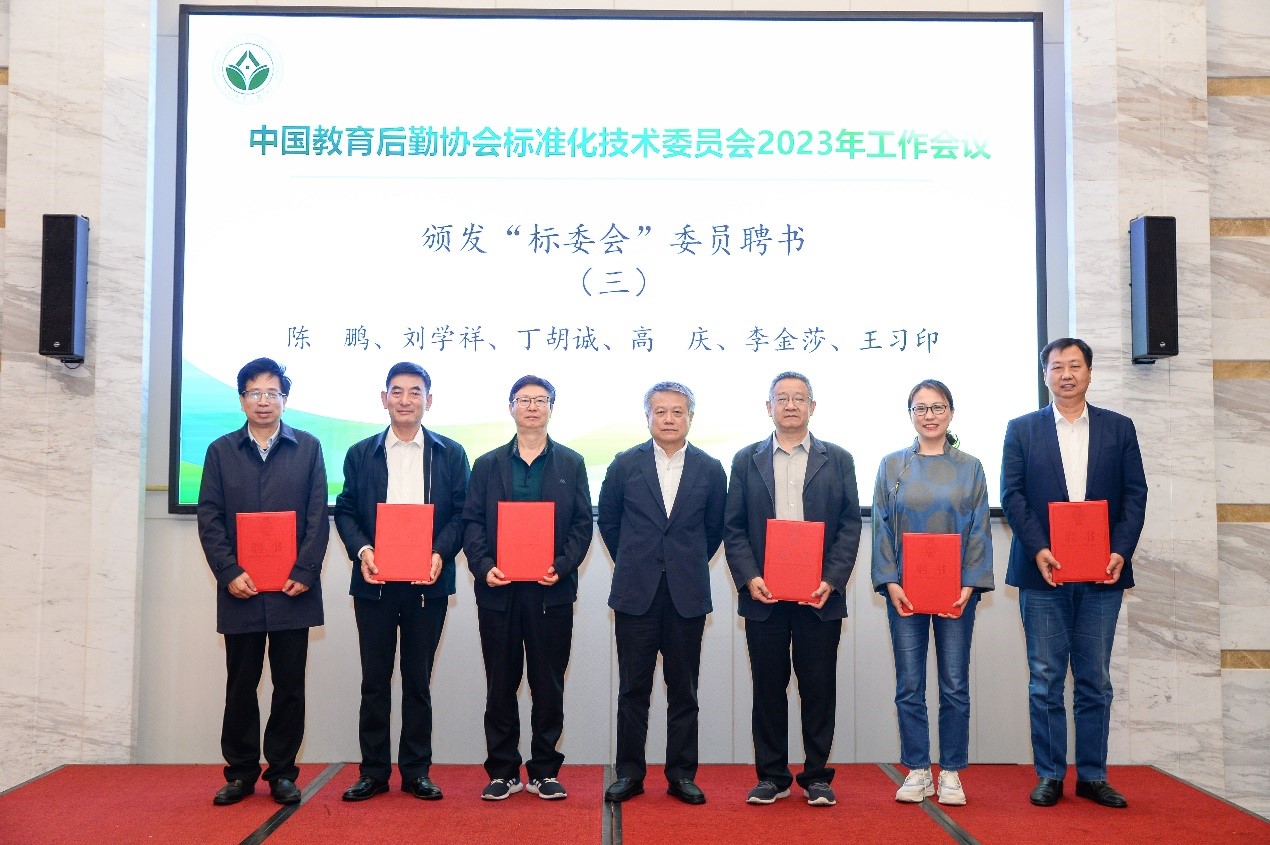 1698407781846674.jpg 1698407781846674.jpg