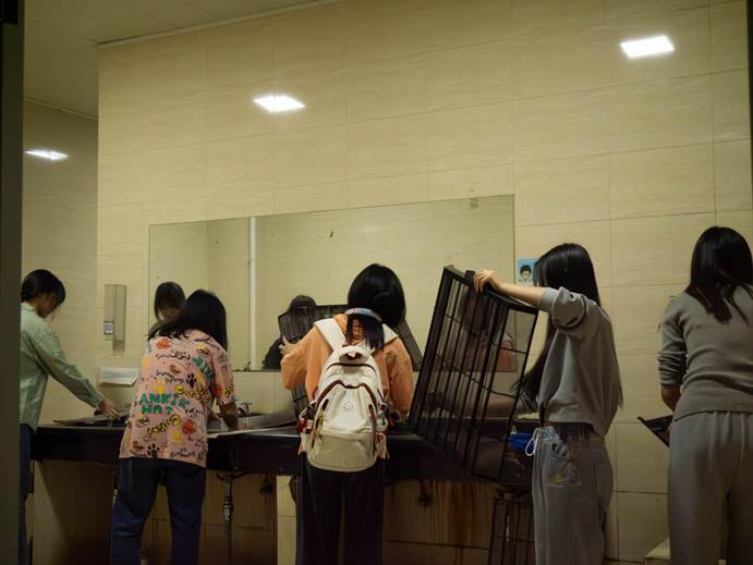 1713754634379041.jpg clip_image006.jpg