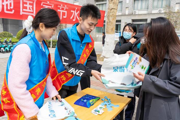 1717485437158430.jpg clip_image006.jpg