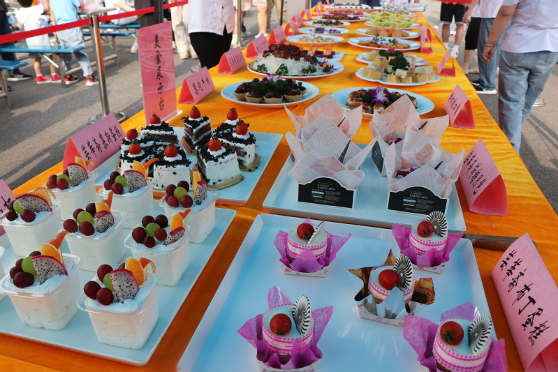 1717572963322198.jpg 遇见“食”光,“味”你而来——江苏科技大学第十九届校园美食节圆满举办3.jpg