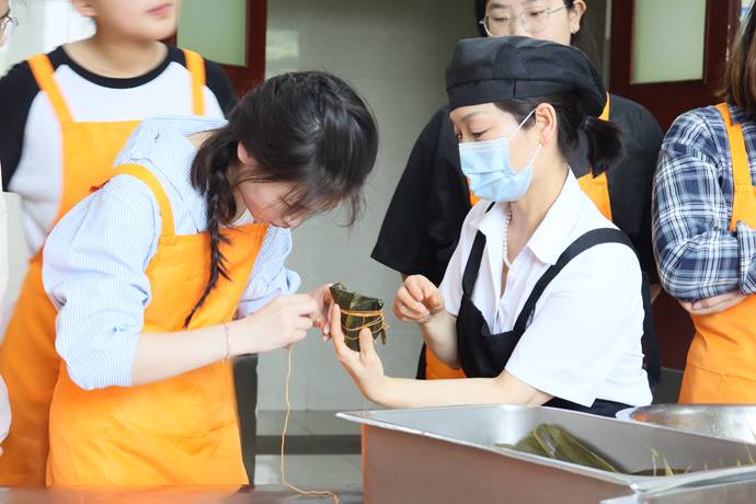 1718178395778518.jpg clip_image006.jpg