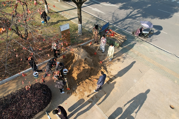 1765425010448893.jpg 6bb14308767152ef813745ceef3bd32f.jpg