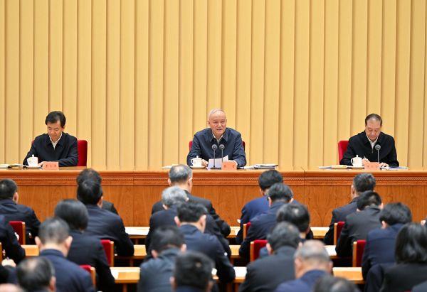 全国社会工作部长会议在京召开 蔡奇出席并讲话